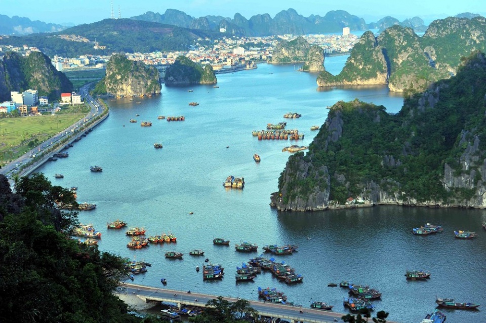 ha long bay wonder of nature