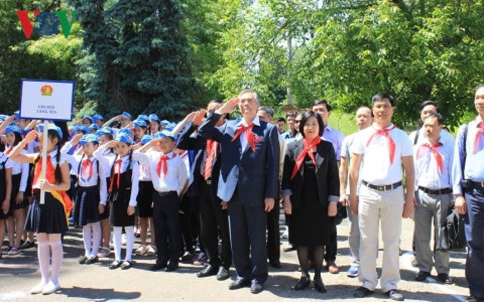 summer camp for vietnamese children in ukraine