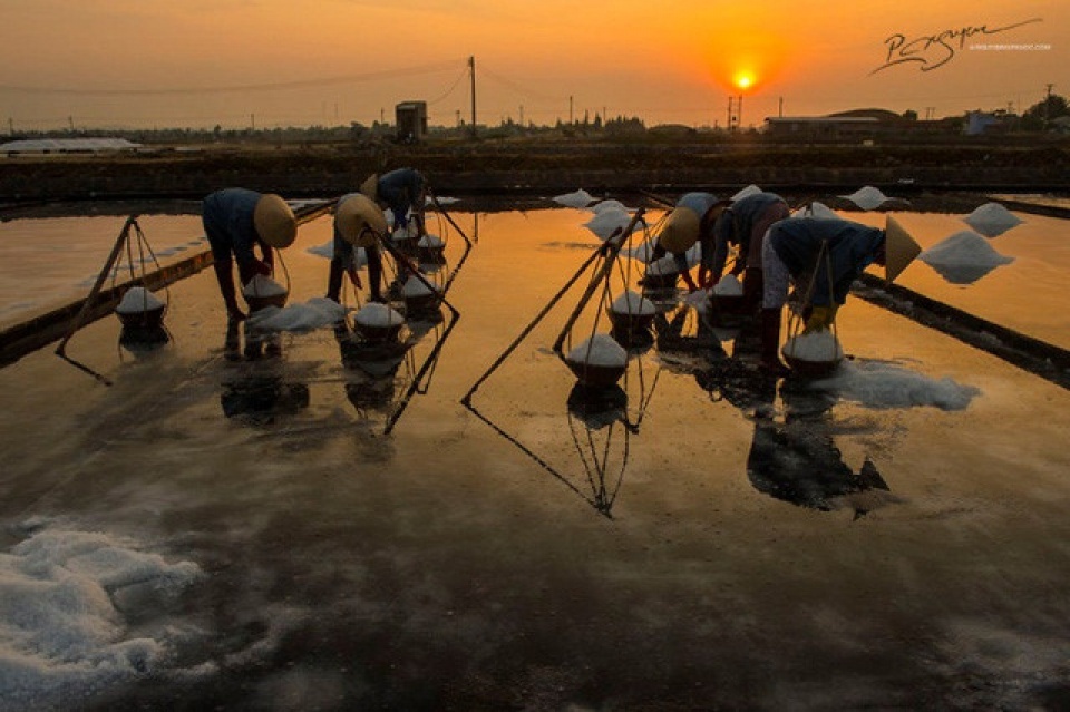 life of salt makers through czech photographers lens