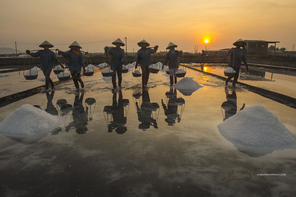 life of salt makers through czech photographers lens