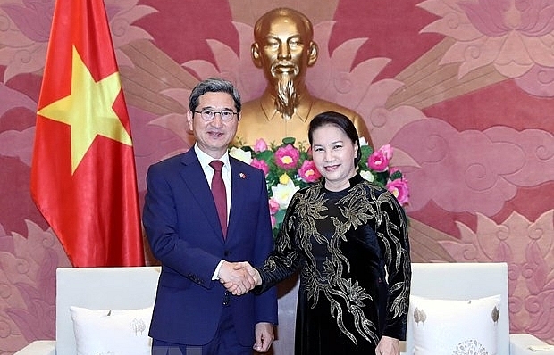 Chủ tịch Quốc hội Nguyễn Thị Kim Ngân tiếp Chủ tịch Nhóm nghị sĩ hữu nghị Hàn-Việt