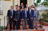 vietnam uk share experience in financial field