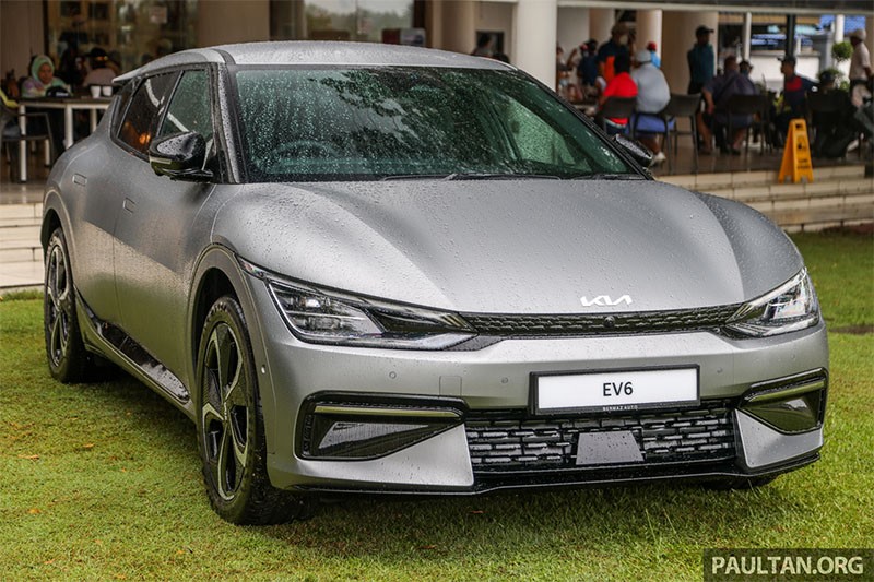  Primer plano del Kia EV6 GT-Line AWD lanzado en Malasia, precio, miles de millones