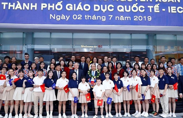 Thủ tướng Nguyễn Xuân Phúc thăm Thành phố Giáo dục Quốc tế - IEC Quảng Ngãi