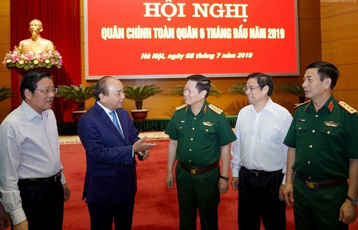 Thủ tướng Nguyễn Xuân Phúc dự Hội nghị Quân chính toàn quân