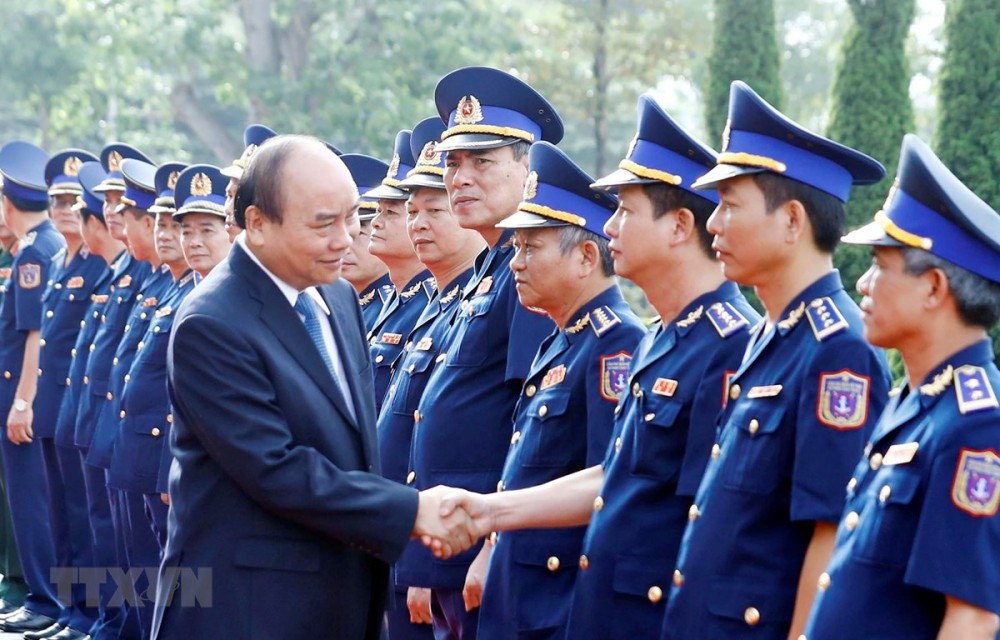 coast guards bear heavy but glorious responsibility pm nguyen xuan phuc