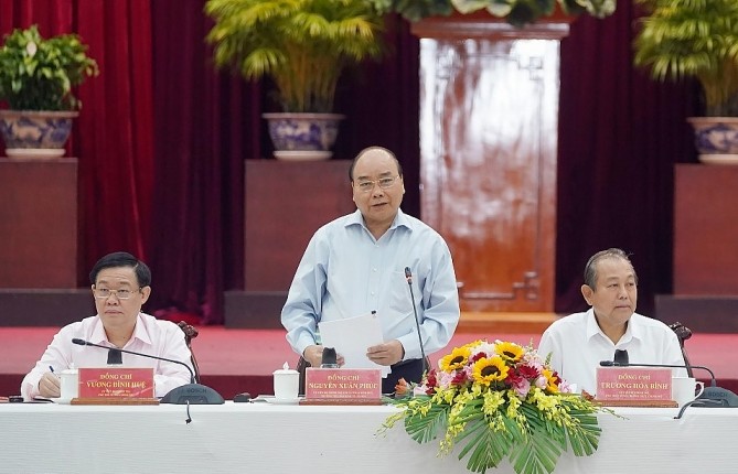 Thủ tướng chủ trì họp Tiểu ban KTXH với các địa phương vùng ĐBSCL và TP Hồ Chí Minh