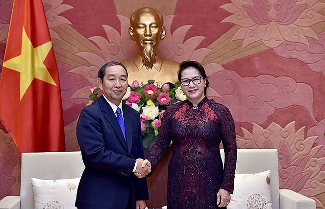 Chủ tịch Quốc hội tiếp Chánh án Tòa án nhân dân Tối cao Lào