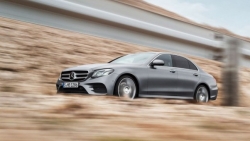 Mercedes Benz E-Class bị triệu hồi do lỗi liên quan đến hệ thống camera và cảm biến phía sau