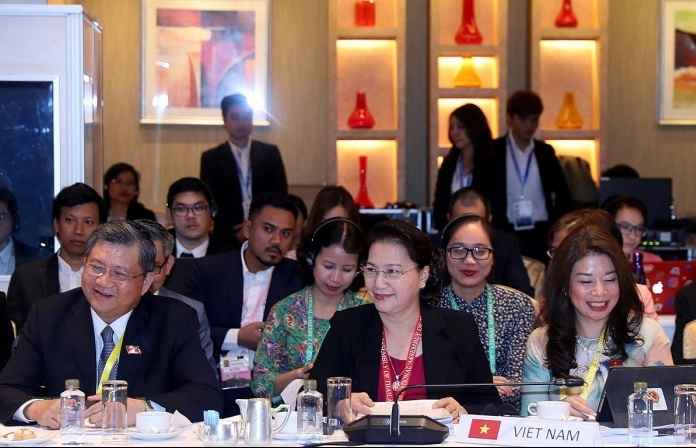 Chủ tịch Quốc hội Nguyễn Thị Kim Ngân dự họp Ban Chấp hành AIPA