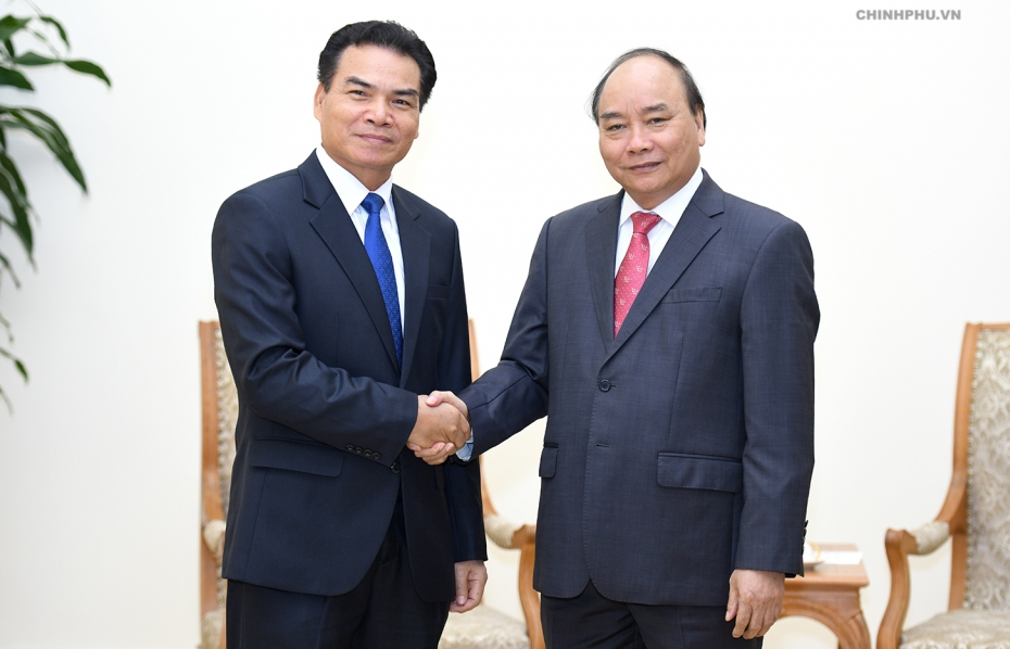 Thủ tướng Nguyễn Xuân Phúc tiếp Bộ trưởng, Chủ nhiệm Văn phòng Phủ Thủ tướng Lào