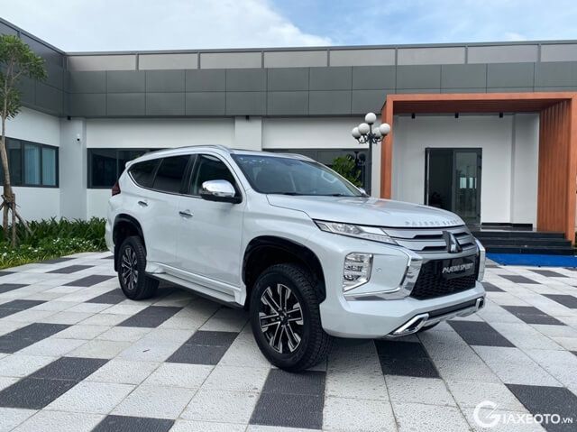 Giá xe Mitsubishi 2020 mới nhất tại Việt Nam tháng 10/2020