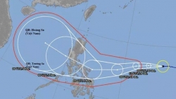 Siêu bão Goni dự báo sẽ vào Biển Đông ngày 2/11