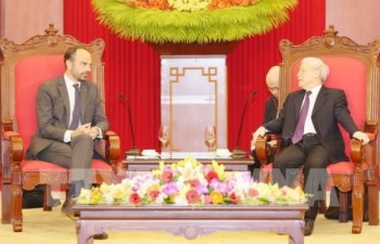 Party and State leader receives French Prime Minister