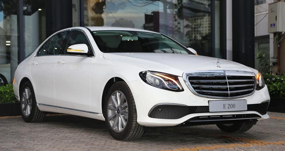 Giá Xe Mercedes Tháng 11/2020: Ra mắt SUV 7 chỗ Mercedes GLB 2020