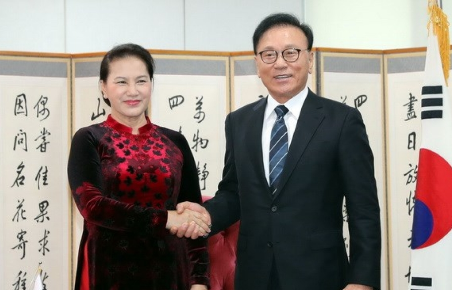 Chủ tịch Quốc hội tiếp Tổng Lãnh sự danh dự Việt Nam tại Busan - Gyeongnam