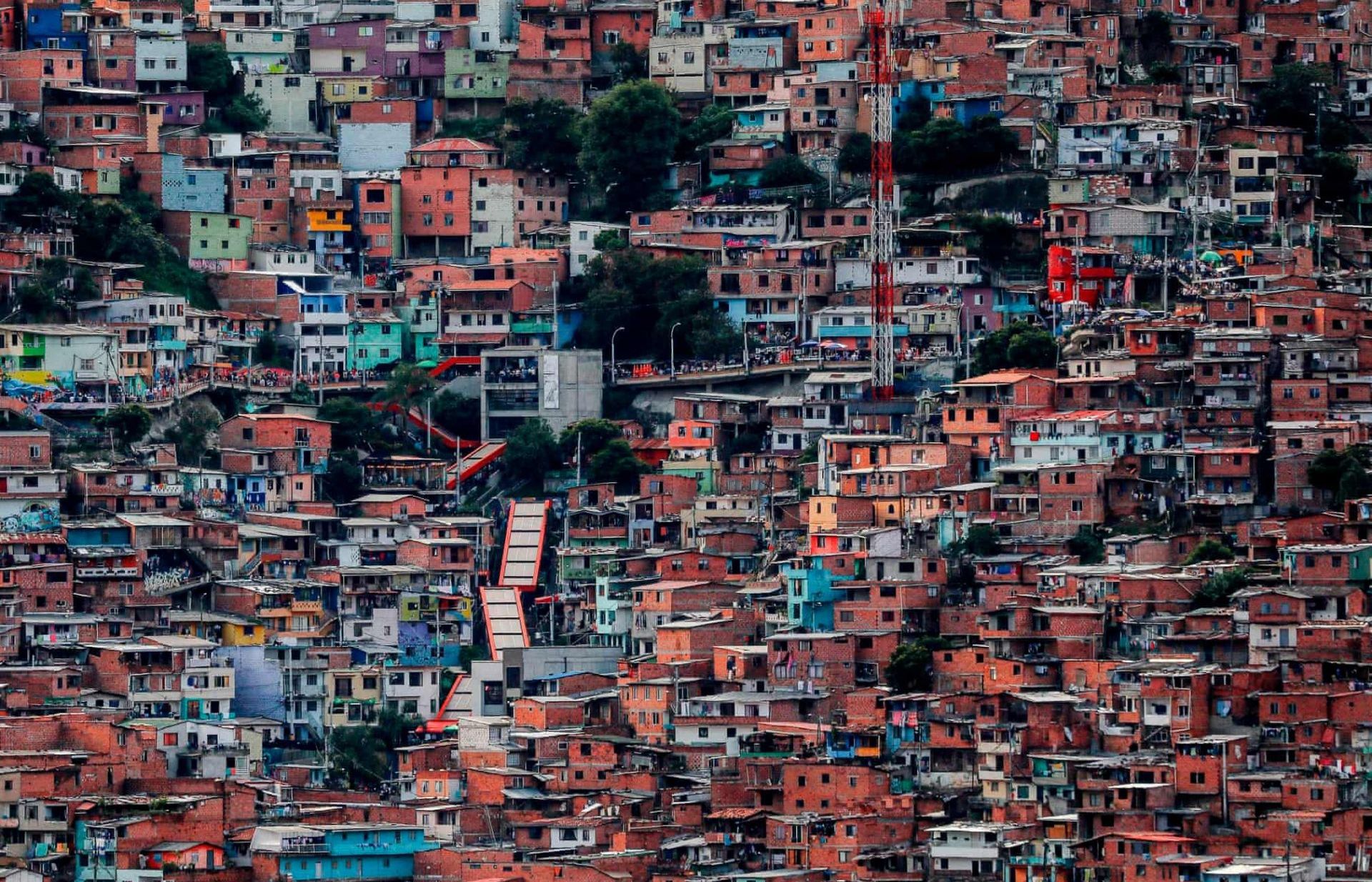 Comuna 13 - Từ Thành phố nguy hiểm nhất thế giới đến Thánh địa du lịch