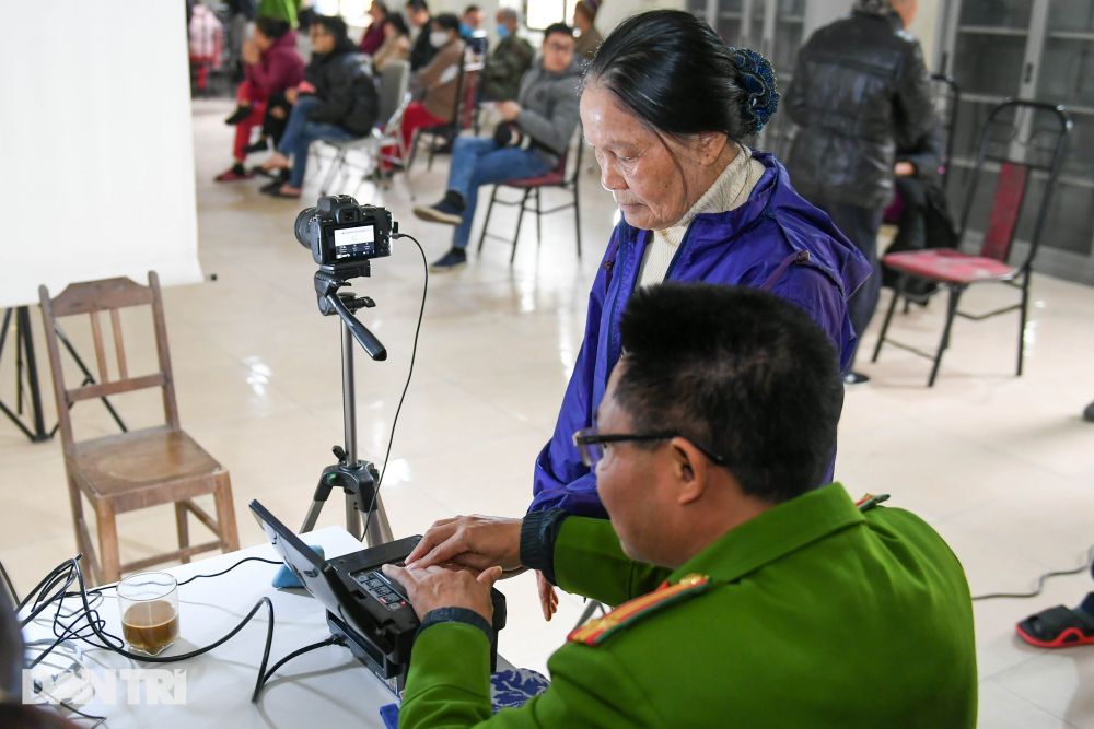 Hà Nội bắt đầu cấp thẻ Căn cước công dân trên địa bàn