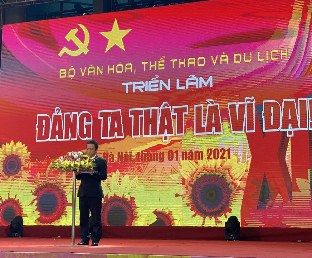 Trưng bày 200 tài liệu, hiện vật, hình ảnh “Đảng Cộng sản Việt Nam - Từ Đại  hội đến Đại hội”