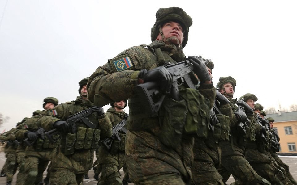 Hình ảnh liên quân CSTO rút khỏi Kazakhstan