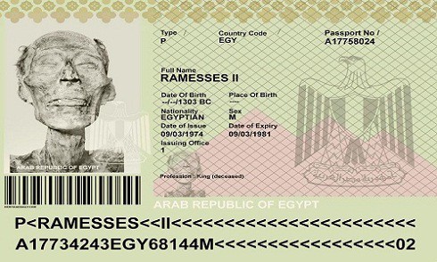 Hộ chiếu có ảnh pharaoh Ramesses II. Ảnh: Ancient Origins.