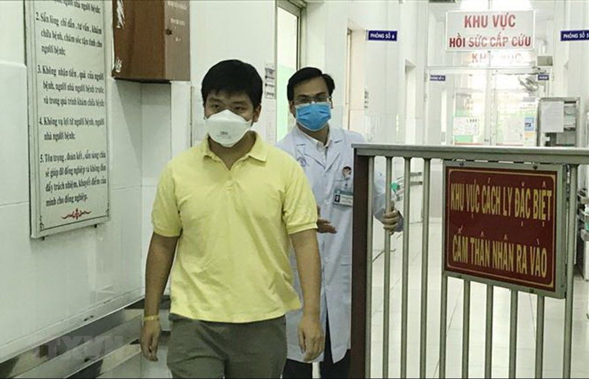 Virus corona: Bệnh nhân Li Zichao đã xuất viện, nữ lễ tân ở Khánh Hòa xét nghiệm âm tính