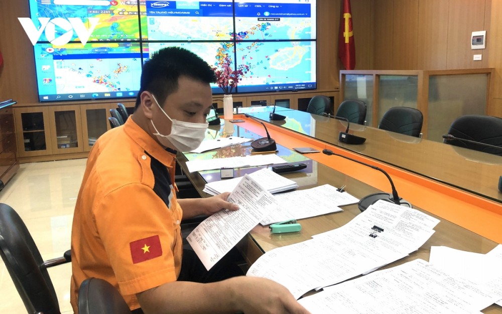 Các cơ quan tại Hà Nội thực hiện nghiêm túc phòng, chống dịch Covid-19 ngày làm việc đầu năm mới