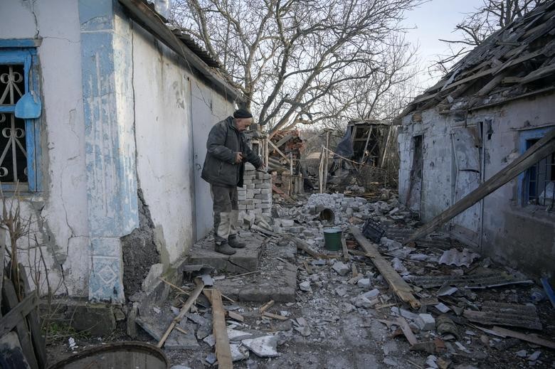 Khung cảnh 'căng như dây đàn' tại khu vực Đông Ukraine