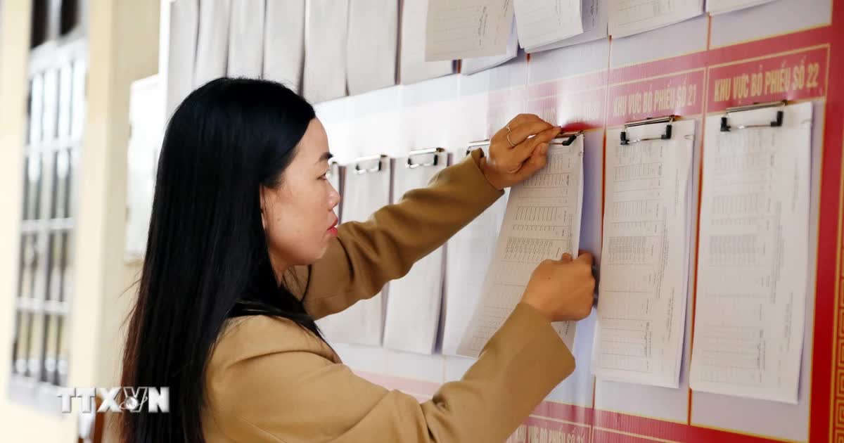 Bầu cử Quốc hội và HĐND: Tích cực chuẩn bị cho ngày hội non sông Bầu cử Quốc hội và HĐND: Tích cực chuẩn bị cho ngày hội non sông