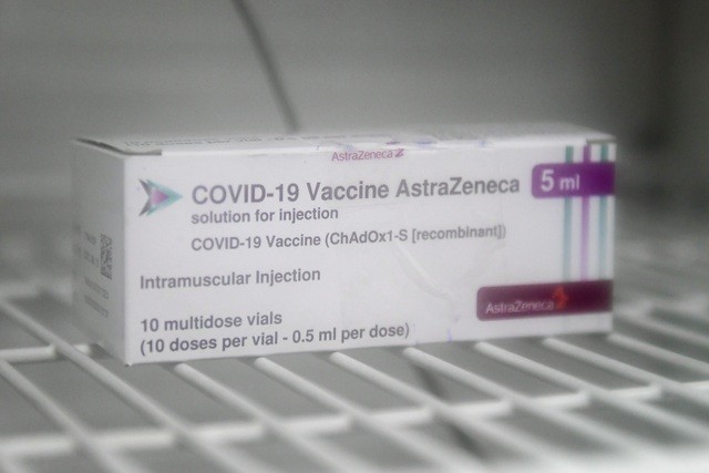 Hình ảnh đặc biệt trong ngày tiêm chủng ngày tiêm chủng Vaccine Covid 19 đầu tiên