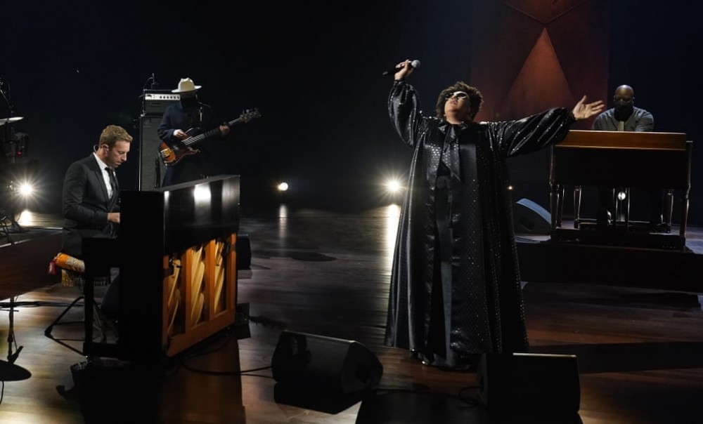 Những khoảnh khắc ấn tượng tại lễ trao giải Grammy 2021