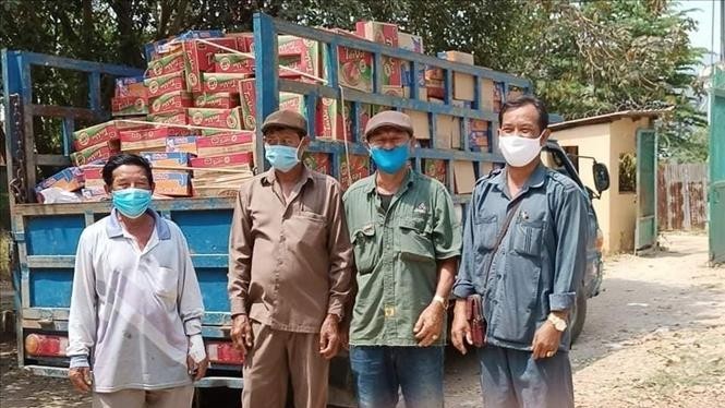 Tiếp tục cứu trợ cộng đồng người Việt ở Campuchia gặp khó khăn do dịch Covid-19