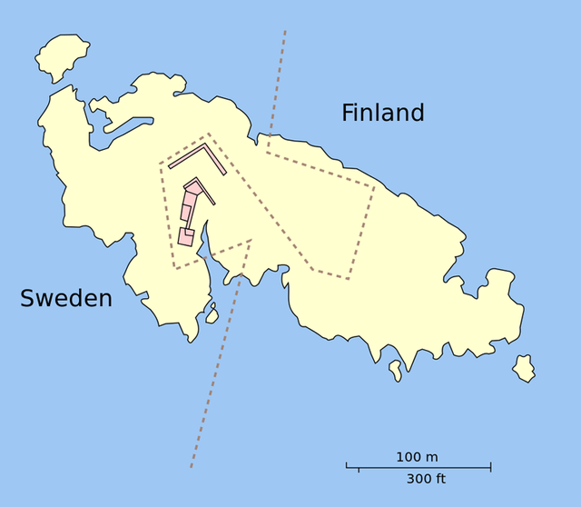 Đường biên giới trên đảo phân tách hai nước có hình chữ S ngược. (Nguồn: Amusingplanet)