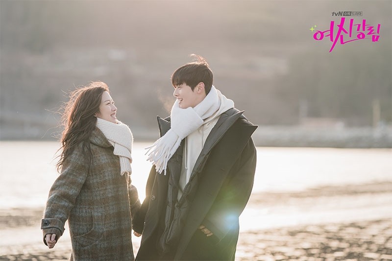 Kbiz: Những cặp đôi 9x đẹp nhất trong phim Hàn Quốc