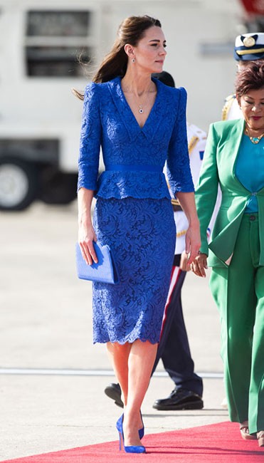 Phong cách thời trang ấn tượng của công nương Kate Middleton trong chuyến công du vùng Caribe