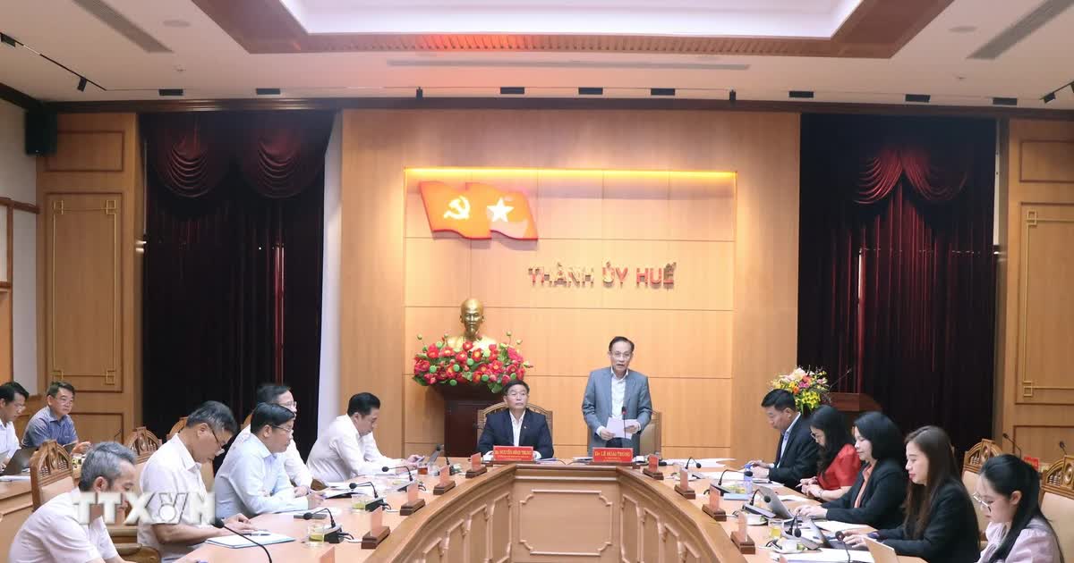 Thông qua dự thảo báo cáo kết quả giám sát Ban Thường vụ Thành ủy Huế