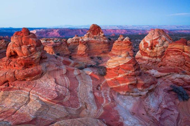 Vẻ đẹp đáng kinh ngạc của 5 công viên địa chất phủ màu cầu vồng đẹp nhất thế giới