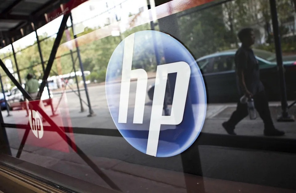 Tập đoàn của tỷ phú Warren Buffett kiếm hơn 650 triệu USD sau khi mua 121 triệu cổ phiếu của HP