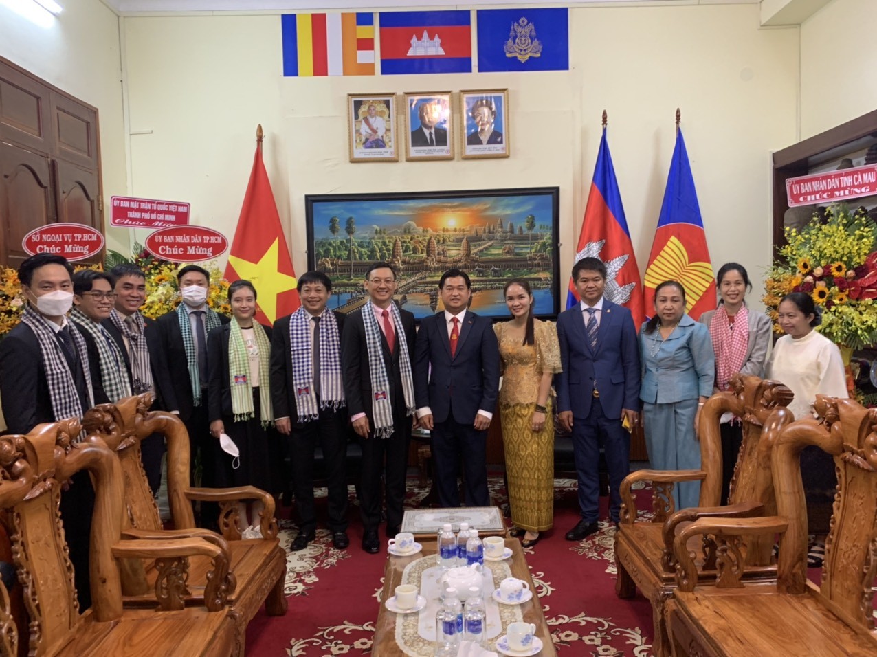 Lãnh đạo Sở Ngoại vụ TP. Hồ Chí Minh chúc mừng Tết cổ truyền Campuchia Chol Chhnam Thmey