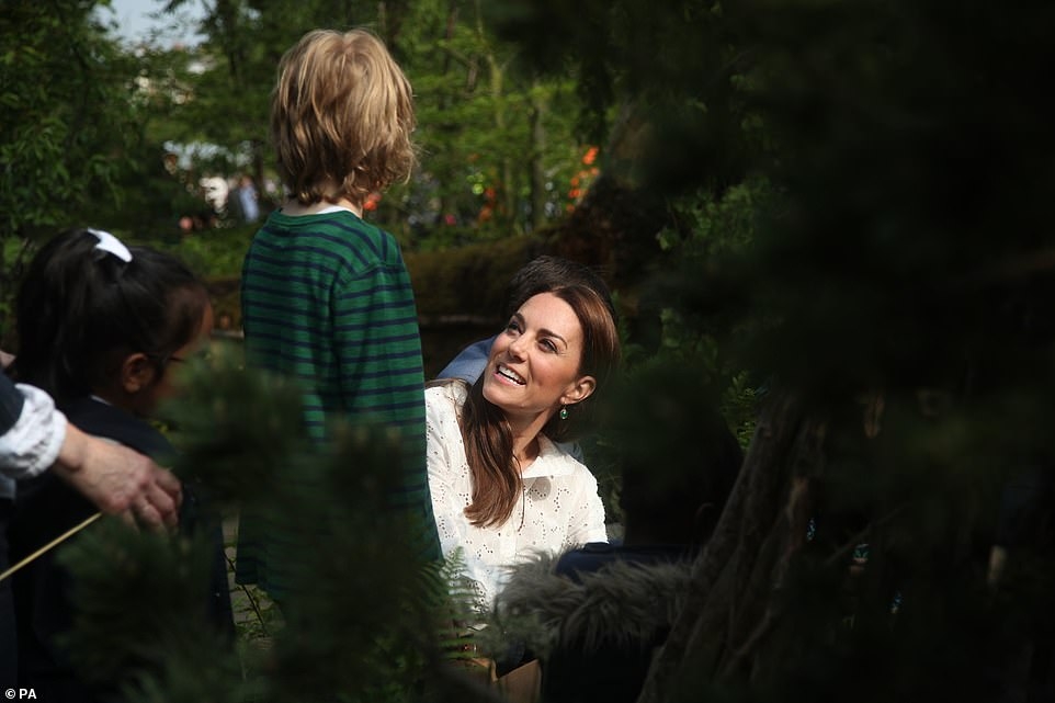 Another sweet slice of Prince William's family at the Chelsea flower show