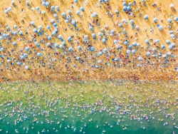 Cuộc thi nhiếp ảnh Aerial 2020: Những bức ảnh đáng kinh ngạc về một thế giới khác lạ qua góc nhìn trên không