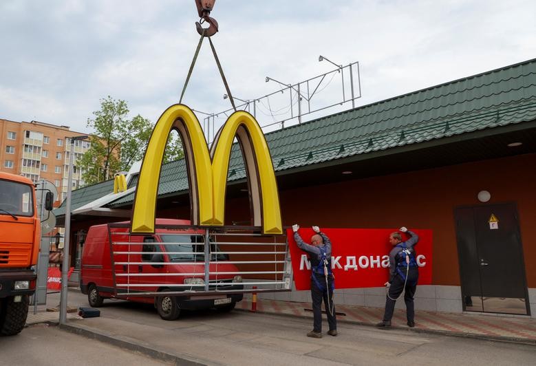 Thương hiệu đồ ăn nhanh nội địa kiếm lời khi McDonald's 'bán tháo' thương hiệu tại Nga