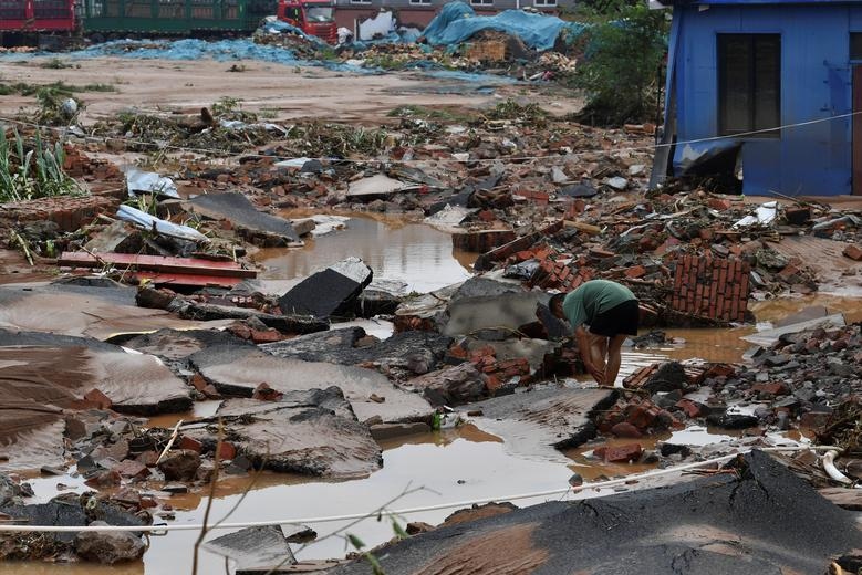 Lũ lụt ở Trung Quốc: Tỉnh Hà Nam bị 'bao vây' sau trận mưa lớn nhất 1.000 năm qua
