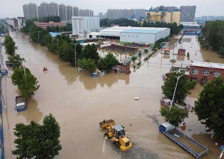 Lũ lụt ở Trung Quốc: Tỉnh Hà Nam bị 'bao vây' sau trận mưa lớn nhất 1.000 năm qua