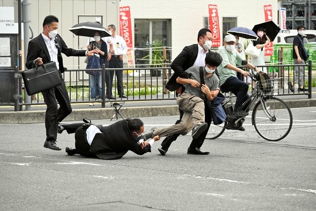Cận cảnh hiện trường nơi cựu Thủ tướng Abe Shinzo bị ám sát