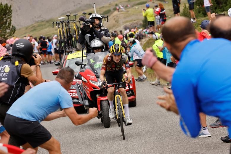 Những hình ảnh đẹp tại giải đua xe đạp Tour de France