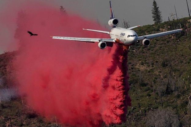 Không chỉ châu Âu, Mỹ cũng 'đau đầu' ứng phó với cháy rừng