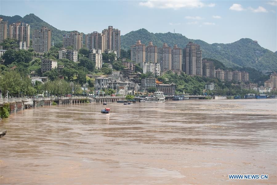 Lũ lụt ở Trung Quốc: Sông Dương Tử đón trận lũ thứ 4, cảnh báo tình trạng còn trầm trọng hơn