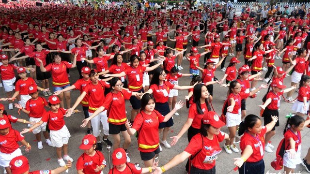 Màn Flashmob xác lập kỷ lục Việt Nam của 3.000 thiếu nhi