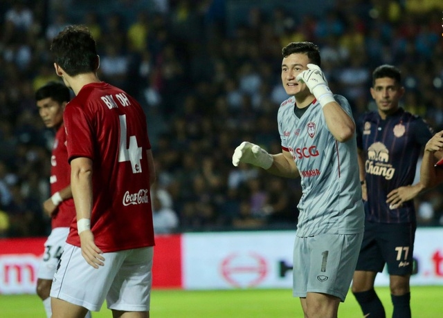 dang van lam xuat sac giup muangthong united thang kinh dich buriram united